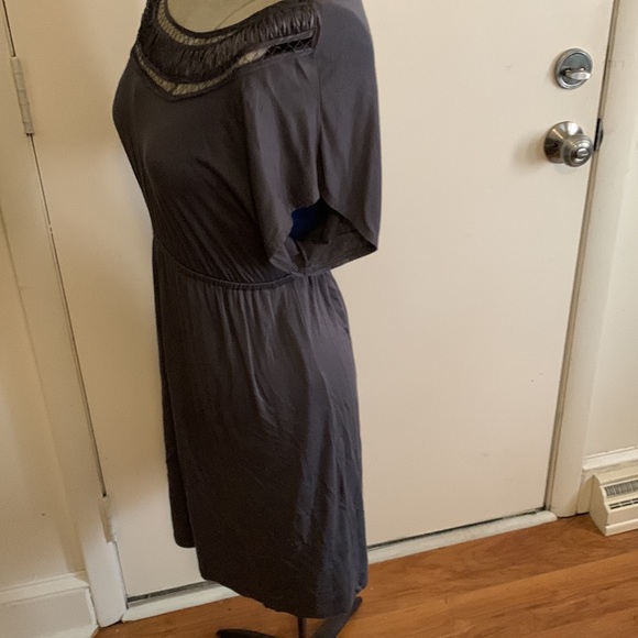 Grey casual Soprano dress - Picture 2 of 3
